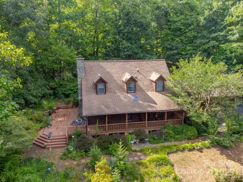 94 Sunray Ln, Sylva, NC 28779