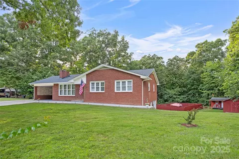 410 Queens 27 28 Dr #27 & 28, Lexington, NC 27292