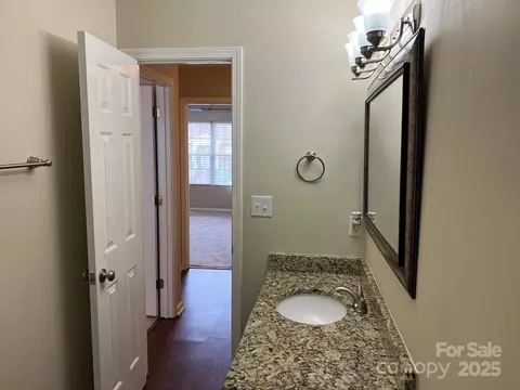 Bath - 102 Brandywine Ne Dr NE, Conover, NC 28613 photo 3 of 6