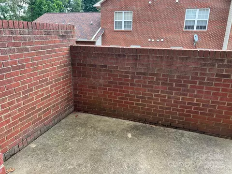 Exterior - 102 Brandywine Ne Dr NE, Conover, NC 28613 photo 3 of 4