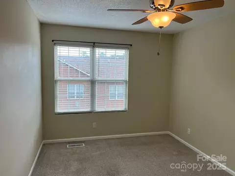 Bedroom - 102 Brandywine Ne Dr NE, Conover, NC 28613 photo 2 of 6