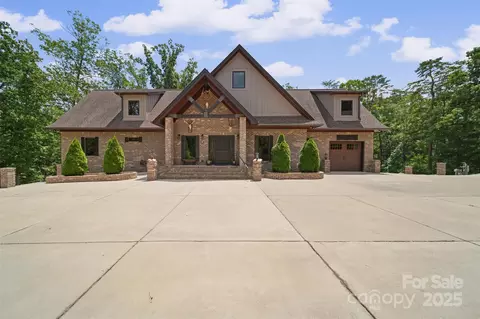 6153 Barclay Ln, Clover, SC 29710