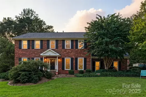 121 Pallisades Ct, Mooresville, NC 28117