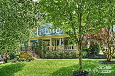 1871 Chestnut Hill Dr, Fort Mill, SC 29708