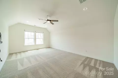 558 Red Wolf Ln, Clover, SC 29710 photo 15
