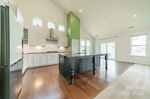 558 Red Wolf Ln, Clover, SC 29710 photo 6
