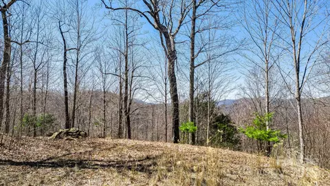 15 Our Way Dr, Mars Hill, NC 28754