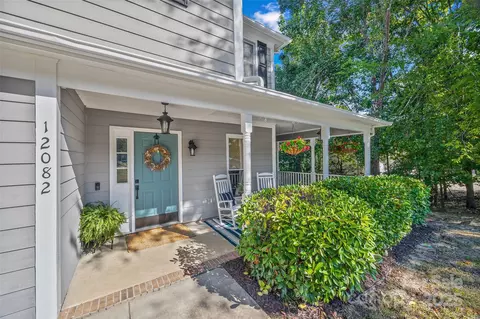 12082 Spinnaker Dr, Tega Cay, SC 29708 photo 2