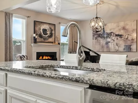 Kitchen - 2033 Folkstone Ln, Lancaster, SC 29720 photo 6 of 7
