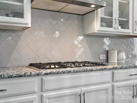 Kitchen - 2033 Folkstone Ln, Lancaster, SC 29720 photo 5 of 7