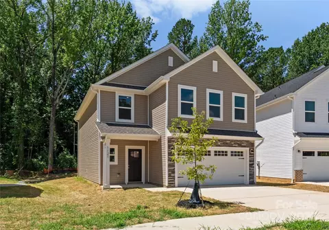 1121 Thayer Glen Ct, Charlotte, NC 28213