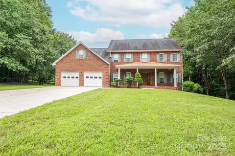 1008 Barrington Ne Dr NE, Lenoir, NC 28645