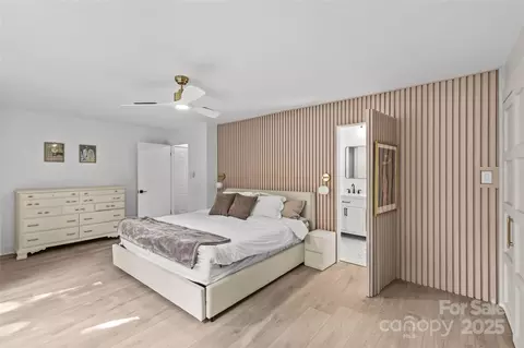 Bedroom - 190 Dogwood Forest Loop, Harmony, NC 28634 photo 3 of 8