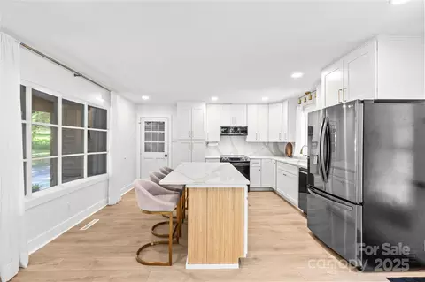 Kitchen - 190 Dogwood Forest Loop, Harmony, NC 28634 photo 1 of 7