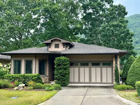 84 Alexander Dr, Maggie Valley, NC 28751
