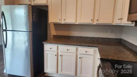 Kitchen - 14727 Choate Cir, Charlotte, NC 28273 photo 1 of 1