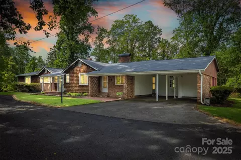 767 Circle Ne Dr NE, Lenoir, NC 28645