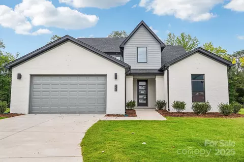 558 Tonka Path, Tega Cay, SC 29708