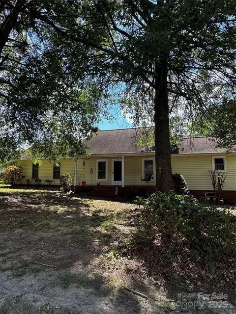 406 Alpine St, Kannapolis, NC 28081