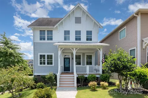 526 Spring Landing Dr, Rock Hill, SC 29730