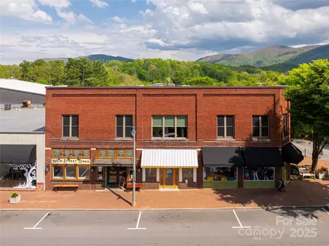 14 N Main 1 St #1, Waynesville, NC 28786
