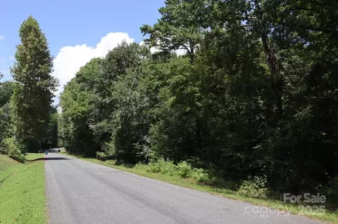 8975 Lazy Ridge Ln, Concord, NC 28025