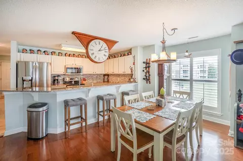Dining - 1238 Torrence Cir, Davidson, NC 28036 photo 1 of 4
