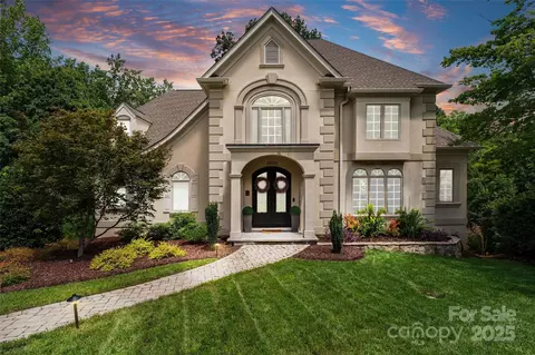 2500 Giverny Dr, Charlotte, NC 28226