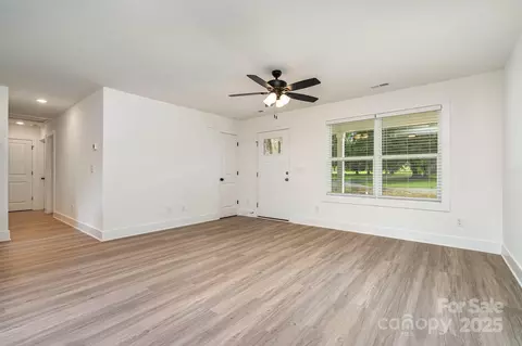 Living - 600 Self St, Cherryville, NC 28021 photo 5 of 6