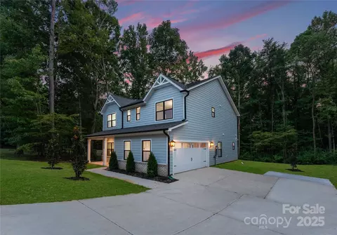 11331 N Hampton Dr, Mint Hill, NC 28227
