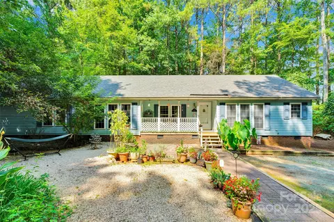 1485 Forest Ridge Dr, Stanley, NC 28164 photo 2