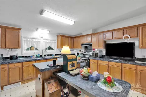 1485 Forest Ridge Dr, Stanley, NC 28164 photo 13