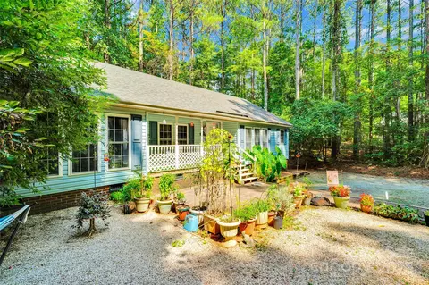 1485 Forest Ridge Dr, Stanley, NC 28164 photo 3
