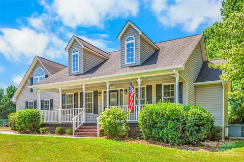1184 Kingsway Dr, Salisbury, NC 28146