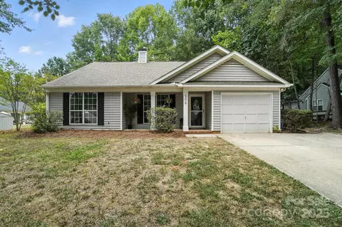 506 Lisa Carol Dr, Mooresville, NC 28115