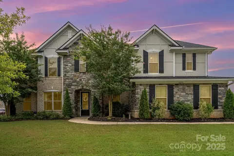 4071 Thames Cir, Fort Mill, SC 29715