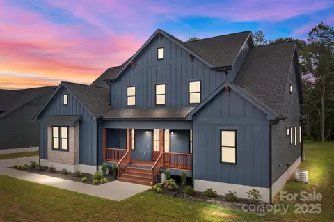 149 Mills Garden 1 Rd #1, Statesville, NC 28625