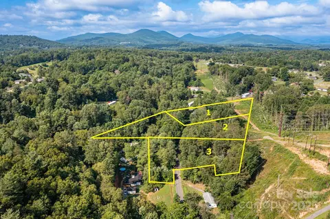 99999 Flynn Branch 1 Rd #1, Asheville, NC 28804