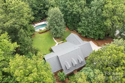 501 Colonels Ct, Clover, SC 29710