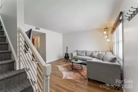 228 14th Se Apt B Ave SE #B, Hickory, NC 28602