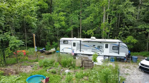 310 Walnut Grove Dr, Nebo, NC 28761