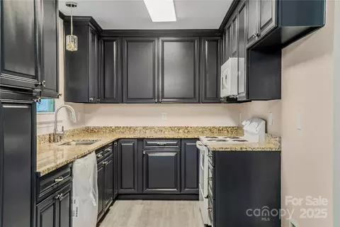 Kitchen - 660 Sides Rd, Salisbury, NC 28146 photo 3 of 3
