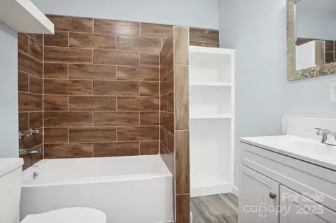 Bath - 705 Lancaster Ave, Monroe, NC 28112 photo 1 of 1