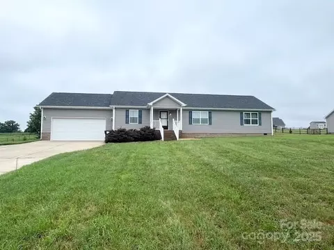 202 Back Acres Ln, Kannapolis, NC 28081
