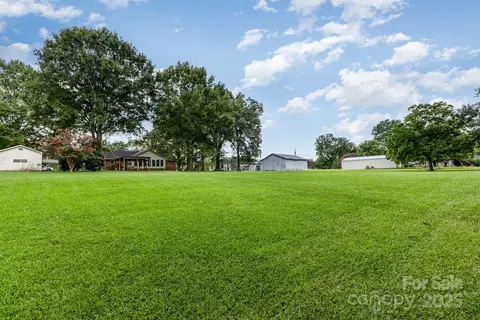 165 Bailey Rd, Lancaster, SC 29720 photo 4