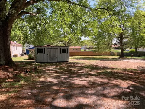 103 Hallman St, Cherryville, NC 28021