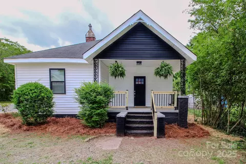 409 Apple B St #B, Gastonia, NC 28054