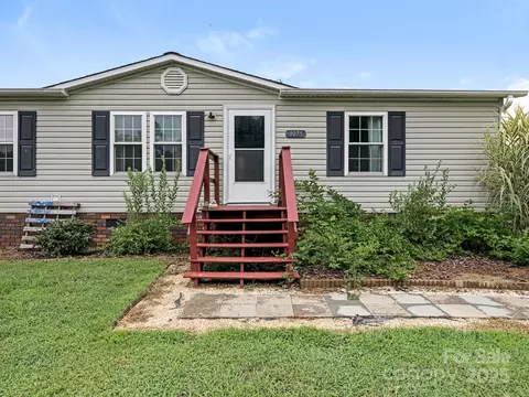 Exterior - 3075 Lambert Rd, Mount Pleasant, NC 28124 photo 2 of 7