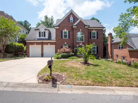 9014 Cardinal Ridge Ct, Charlotte, NC 28270