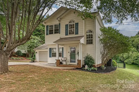 105 Howe St, Belmont, NC 28012